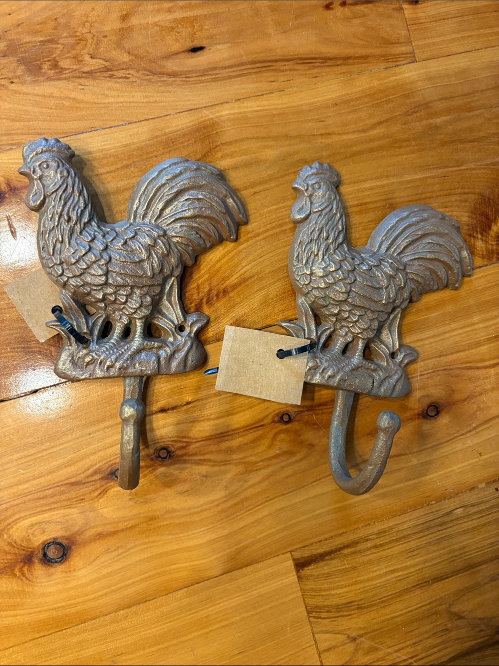 2 Rooster Wall Hook - Farmhouse Wall Decor